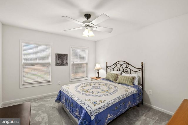 345 LONG MEADOW DR, Fredericksburg, VA 22406