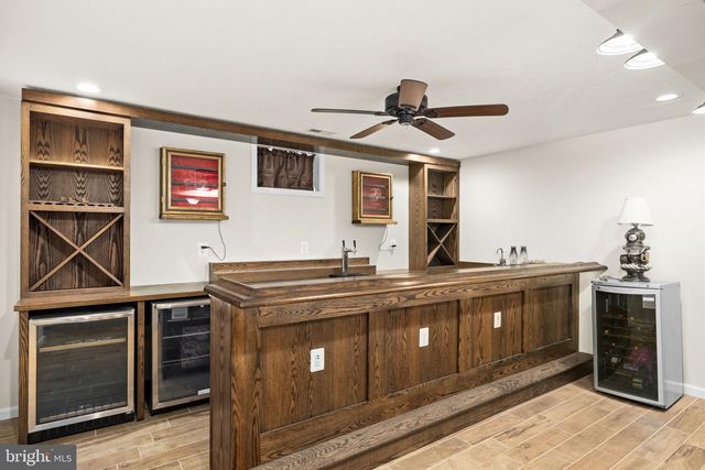 345 LONG MEADOW DR, Fredericksburg, VA 22406