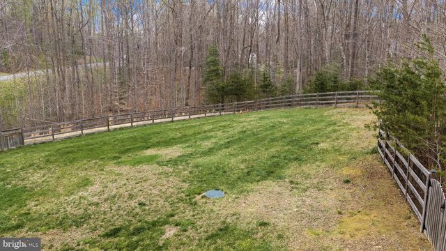 345 LONG MEADOW DR, Fredericksburg, VA 22406