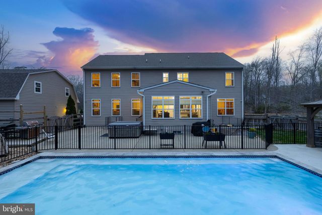 345 LONG MEADOW DR, Fredericksburg, VA 22406