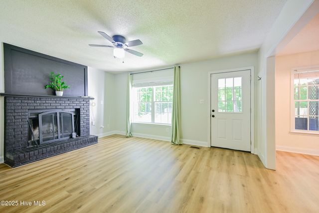 159 Dockside Drive, Jacksonville, NC 28546