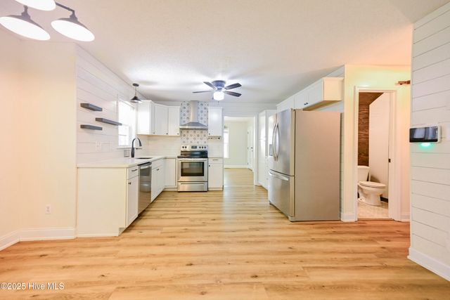 159 Dockside Drive, Jacksonville, NC 28546