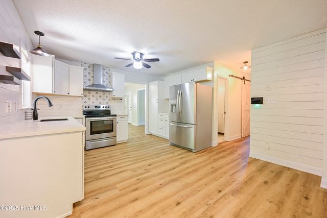 159 Dockside Drive, Jacksonville, NC 28546