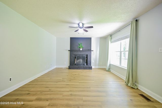159 Dockside Drive, Jacksonville, NC 28546