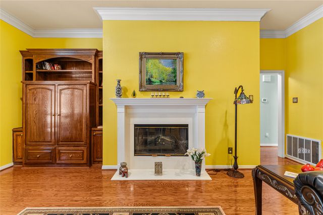 201 Cobblestone Lane, Crawford, TX 76638