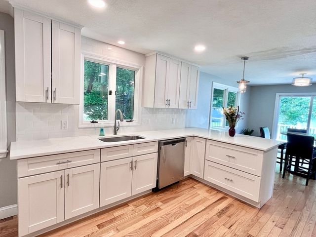 26 Alpine Ave, Methuen, MA 01844