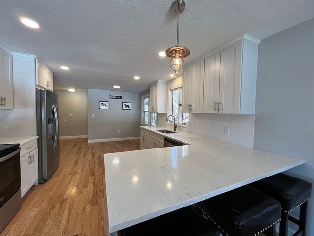 26 Alpine Ave, Methuen, MA 01844