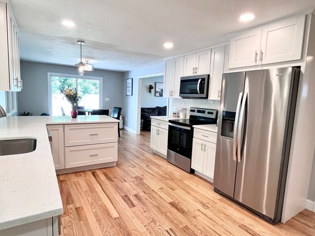 26 Alpine Ave, Methuen, MA 01844