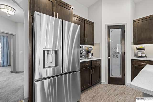 21805 H Street, Elkhorn, NE 68022