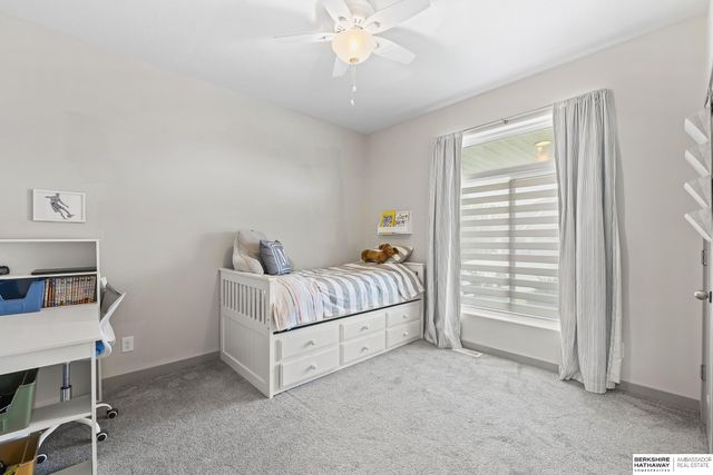 21805 H Street, Elkhorn, NE 68022