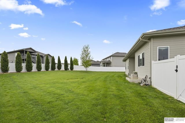 21805 H Street, Elkhorn, NE 68022