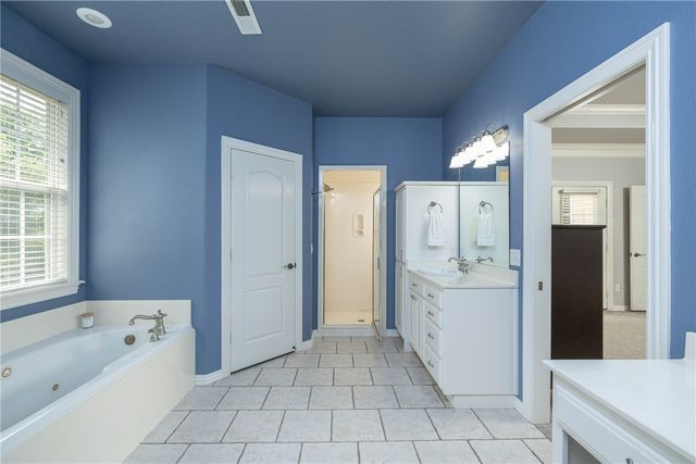 7 Stratfield Lane, Bella Vista, AR 72714