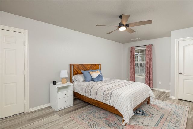 7 Stratfield Lane, Bella Vista, AR 72714