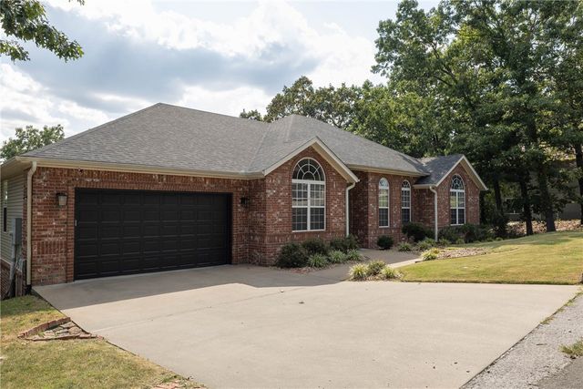 7 Stratfield Lane, Bella Vista, AR 72714