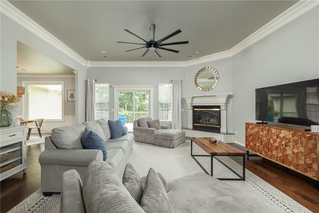 7 Stratfield Lane, Bella Vista, AR 72714