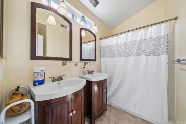 1826 Via Quinto, Oceanside, CA 92056