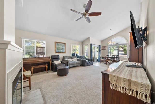 1826 Via Quinto, Oceanside, CA 92056