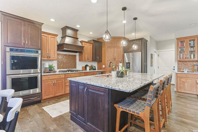 709 W Shore Drive, Osceola, IN 46561