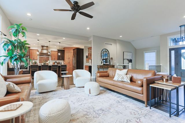 709 W Shore Drive, Osceola, IN 46561