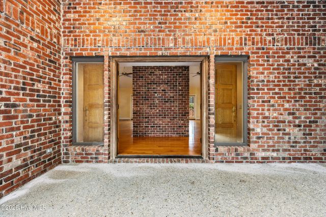 750 Lake Dornoch Drive, Pinehurst, NC 28374