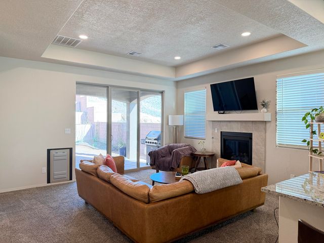 2044 Cougar Run Court SE, Albuquerque, NM 87123