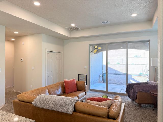 2044 Cougar Run Court SE, Albuquerque, NM 87123