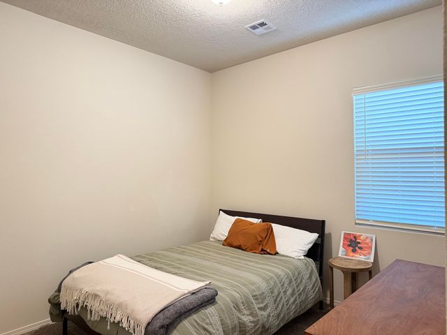 2044 Cougar Run Court SE, Albuquerque, NM 87123