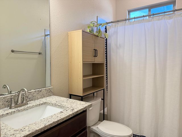 2044 Cougar Run Court SE, Albuquerque, NM 87123