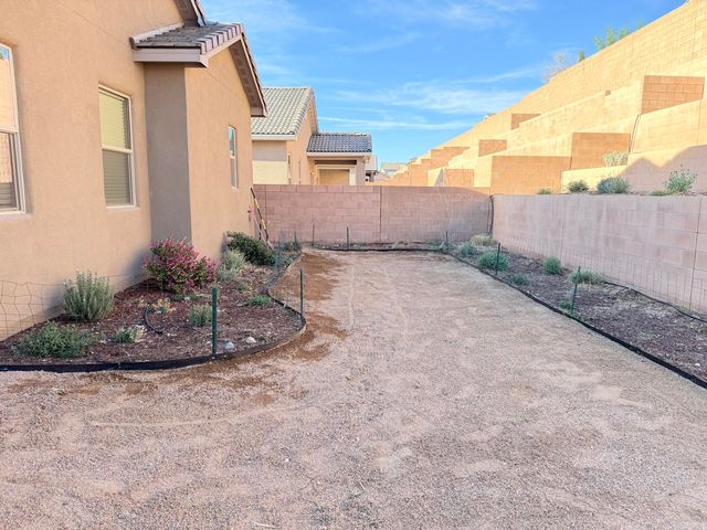 2044 Cougar Run Court SE, Albuquerque, NM 87123