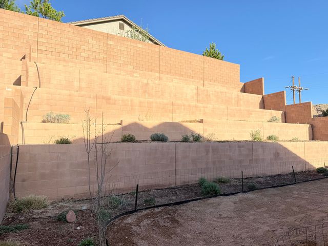 2044 Cougar Run Court SE, Albuquerque, NM 87123