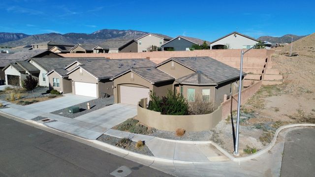 2044 Cougar Run Court SE, Albuquerque, NM 87123
