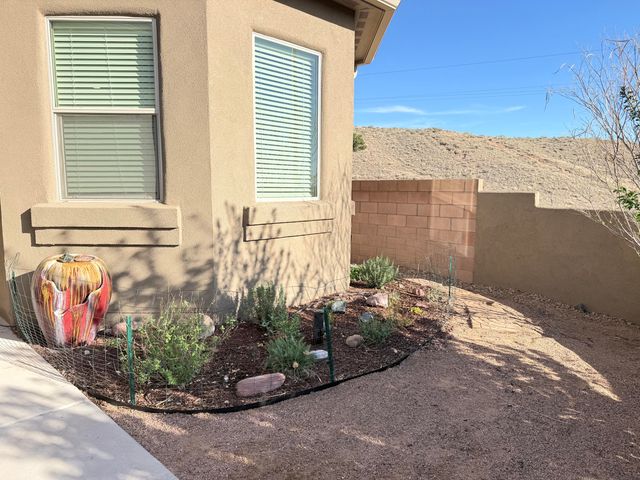 2044 Cougar Run Court SE, Albuquerque, NM 87123