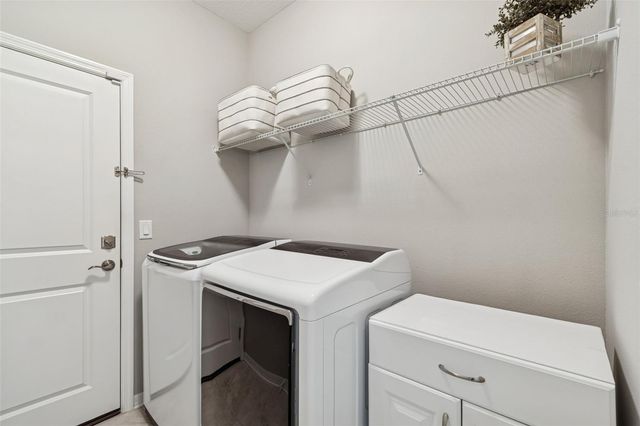 21752 INDIAN SUMMER DRIVE, Land O Lakes, FL 34637