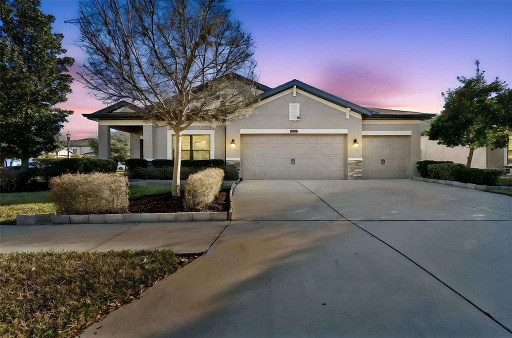 21752 INDIAN SUMMER DRIVE, Land O Lakes, FL 34637