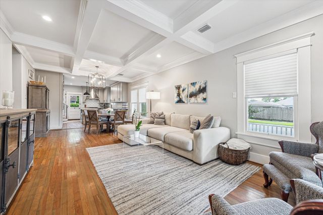 936 W Cottage Street, Houston, TX 77009