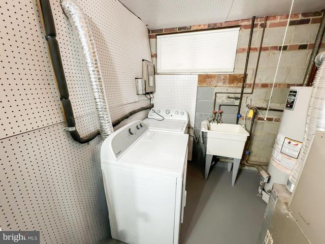 6005 MIDDLETON LN, Temple Hills, MD 20748