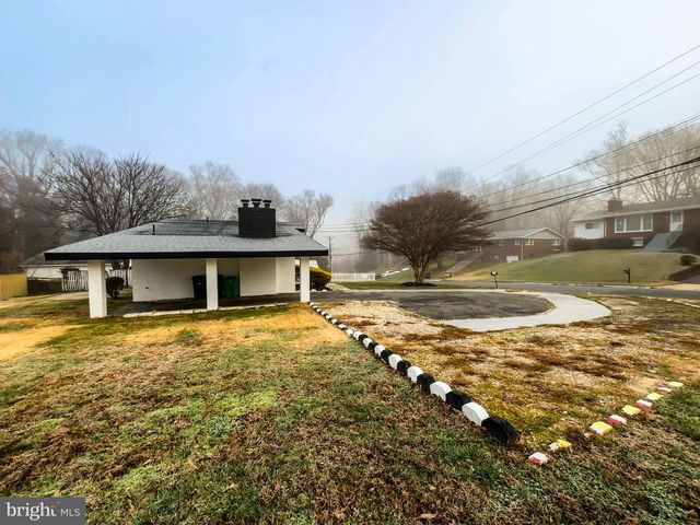 6005 MIDDLETON LN, Temple Hills, MD 20748