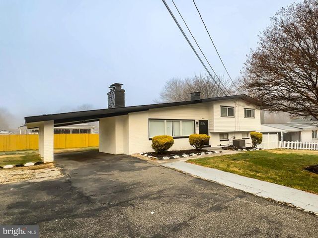 6005 MIDDLETON LN, Temple Hills, MD 20748