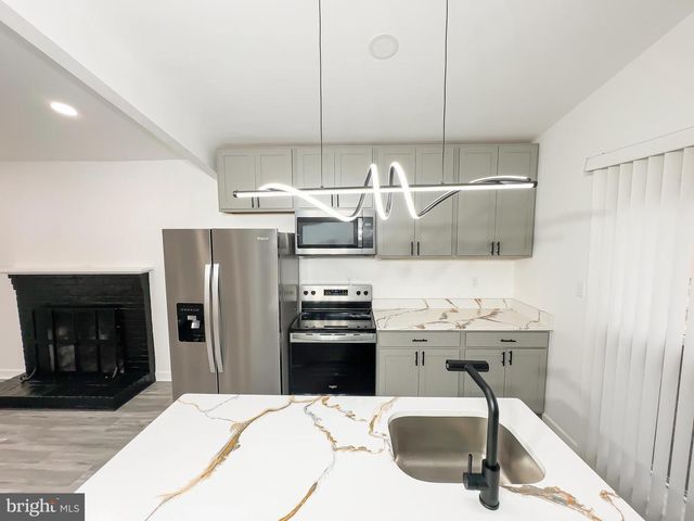 6005 MIDDLETON LN, Temple Hills, MD 20748