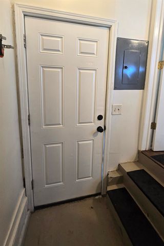 1216 E Hemphill Road, Burton, MI 48529