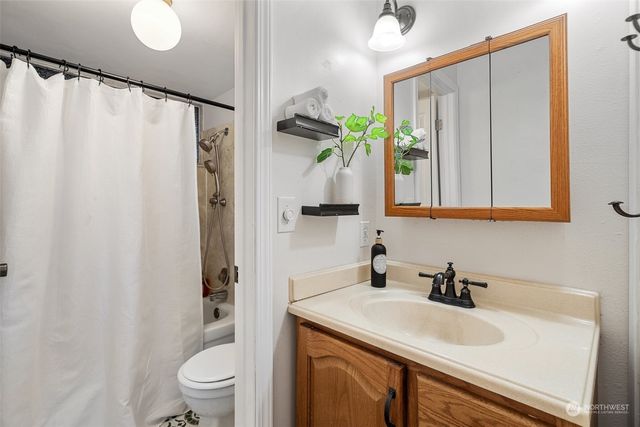 3307 SW 331st Street, Federal Way, WA 98023