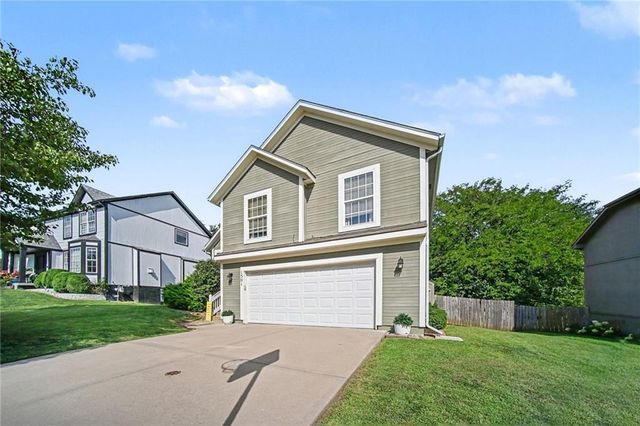 1501 Delaware Ridge Place, Kansas City, KS 66109