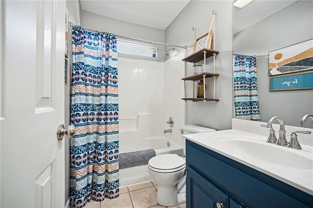 1501 Delaware Ridge Place, Kansas City, KS 66109