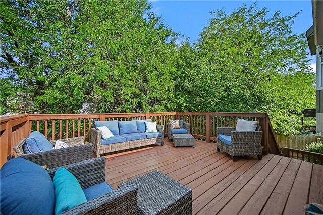 1501 Delaware Ridge Place, Kansas City, KS 66109