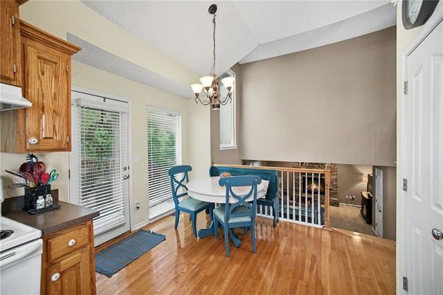 1501 Delaware Ridge Place, Kansas City, KS 66109