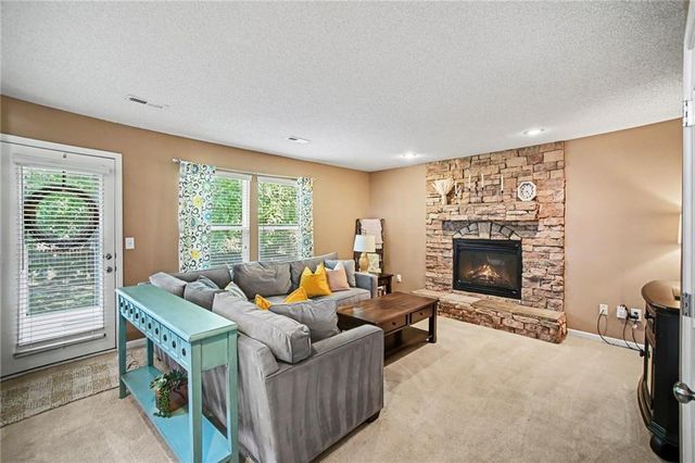 1501 Delaware Ridge Place, Kansas City, KS 66109