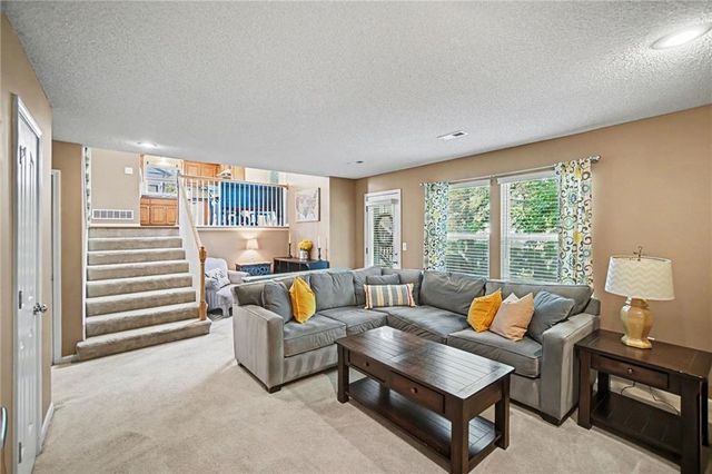 1501 Delaware Ridge Place, Kansas City, KS 66109