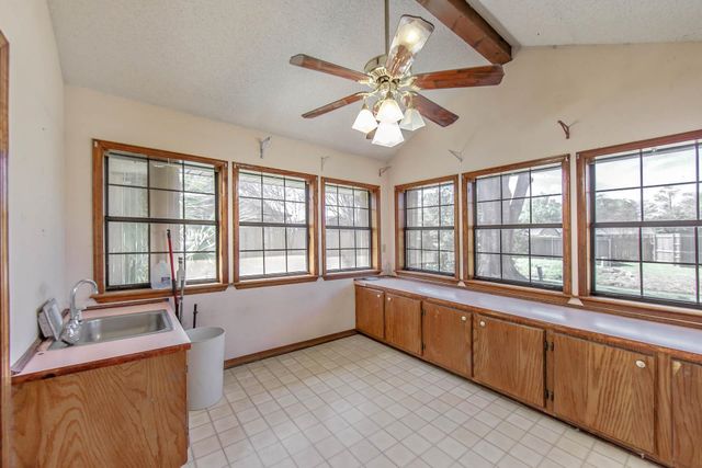 109 Victoria Dr, Houma, LA 70360