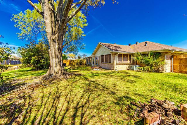 109 Victoria Dr, Houma, LA 70360