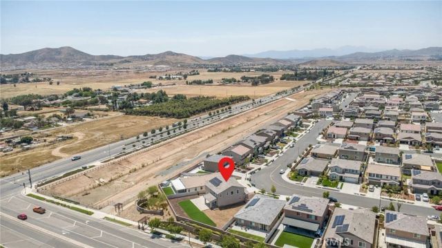 3553 Mill Creek Dr, Perris, CA 92570